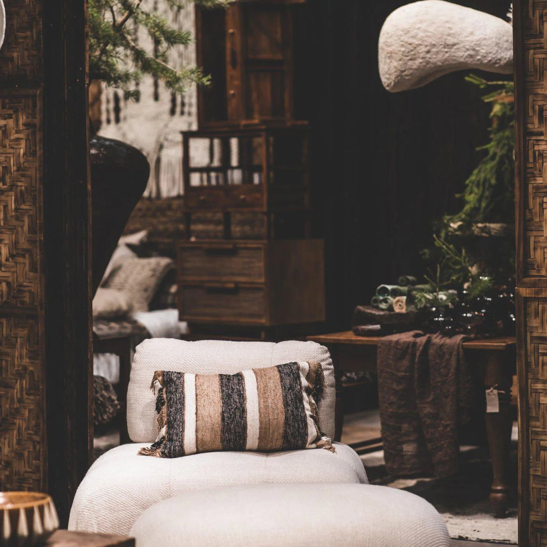 Jakobsdals Meadow Sittpuff, Vit - Azalea Home