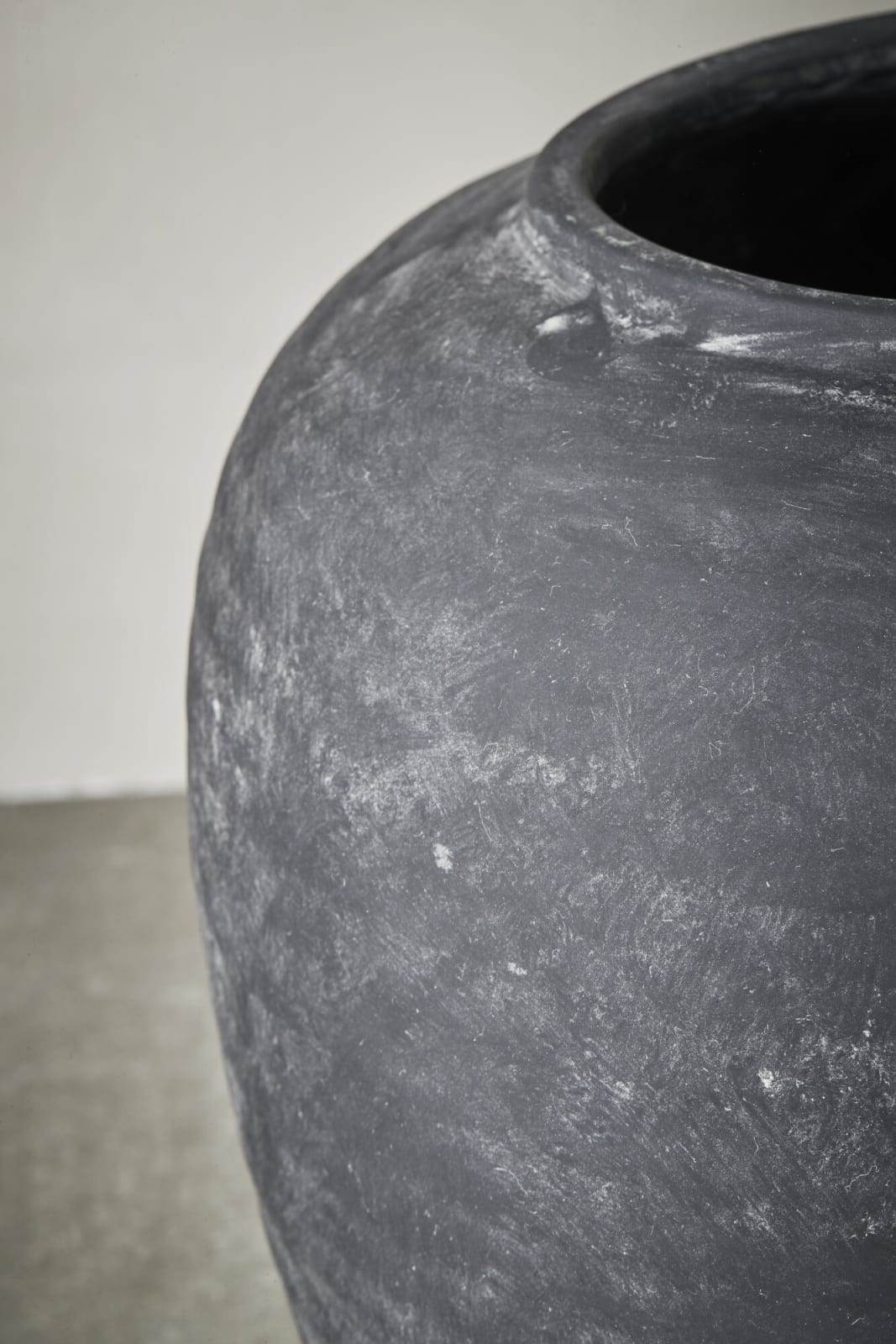 Lene Bjerre Catia vas H55, Antiksvart - Azalea Home