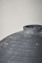 Lene Bjerre Catia vas H57, Antiksvart - Azalea Home