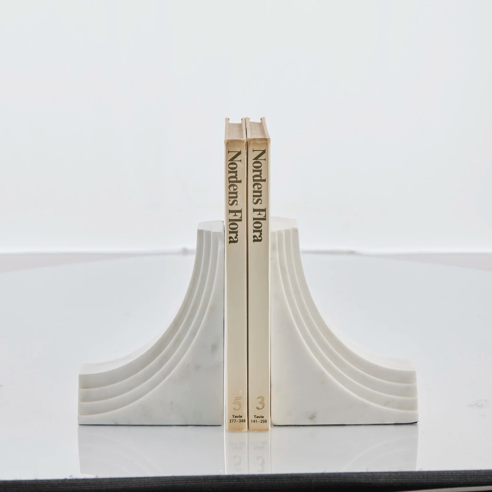 Lene Bjerre Ellia Bokstöd, Vit - Azalea Home