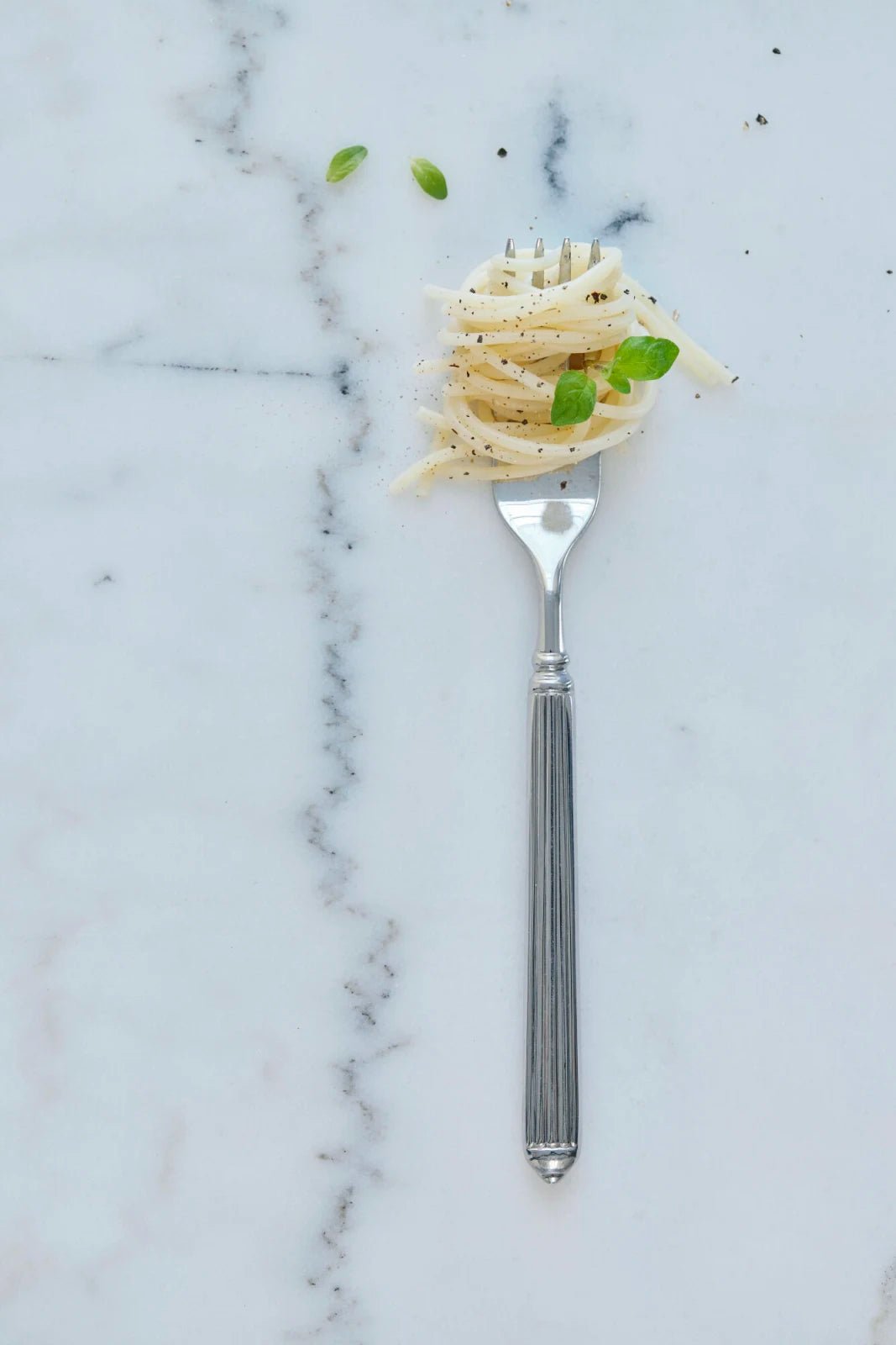 Lene Bjerre Ellie Matbord Ø100, Ek / Marmor - Azalea Home