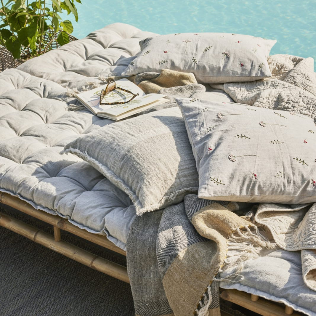 Lene Bjerre Felinne kudde 50x50 cm, Beige - Azalea Home