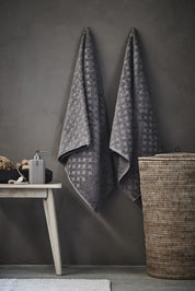 Lene Bjerre Marion dispenser H17,5 Mörkgrå / Silver - Azalea Home