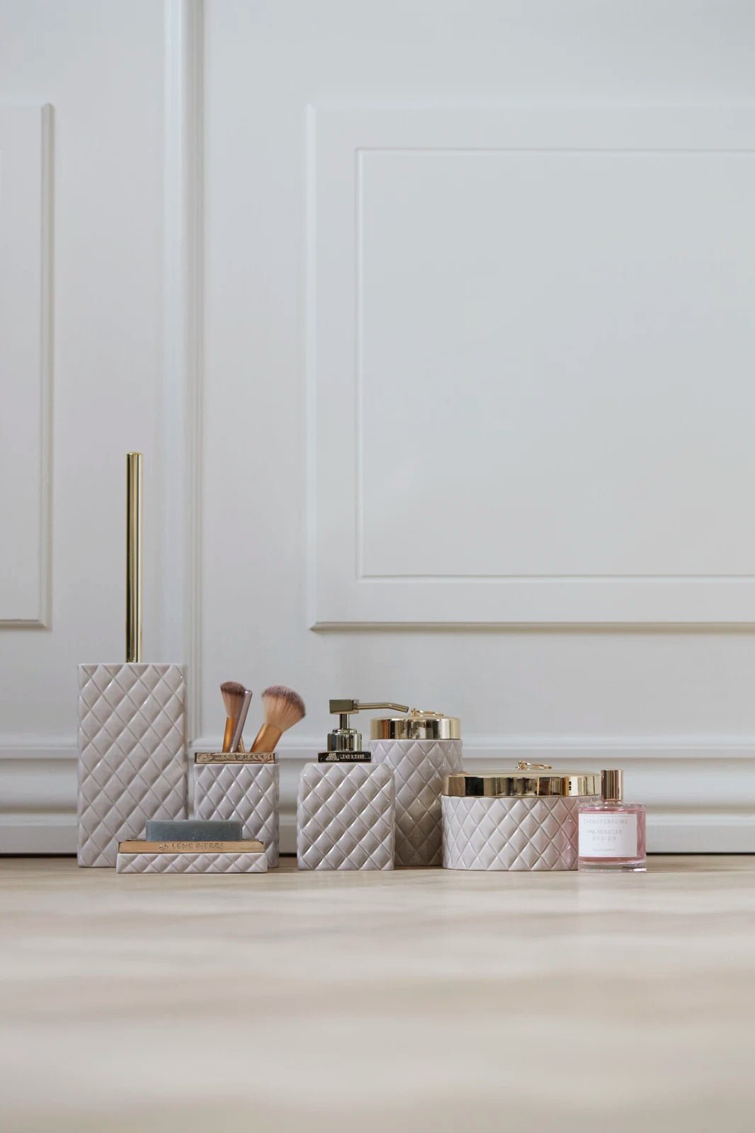 Lene Bjerre Portia Tvålfat, Camel / Guld - Azalea Home