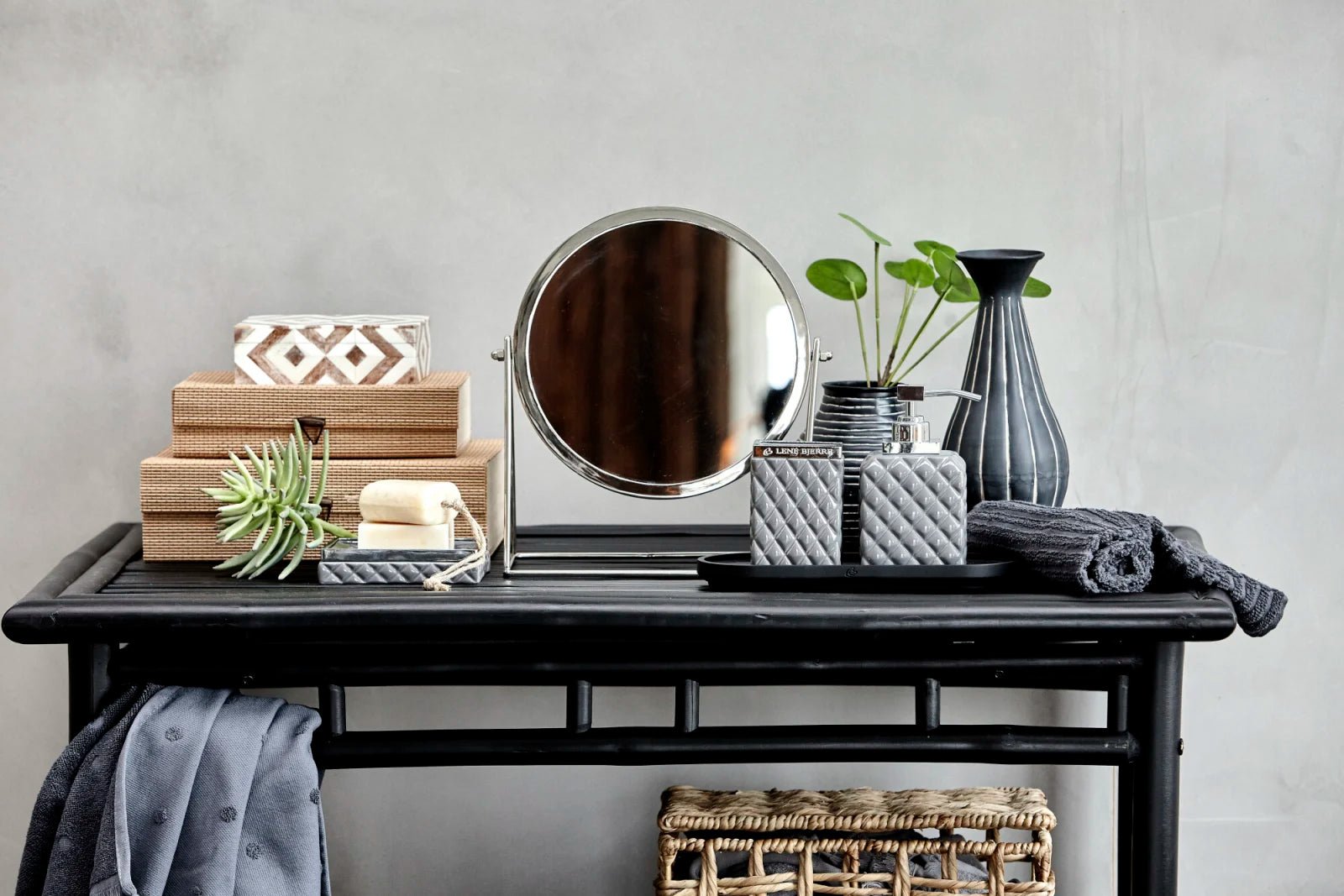 Lene Bjerre Portia Tvålfat, Grå / Silver - Azalea Home