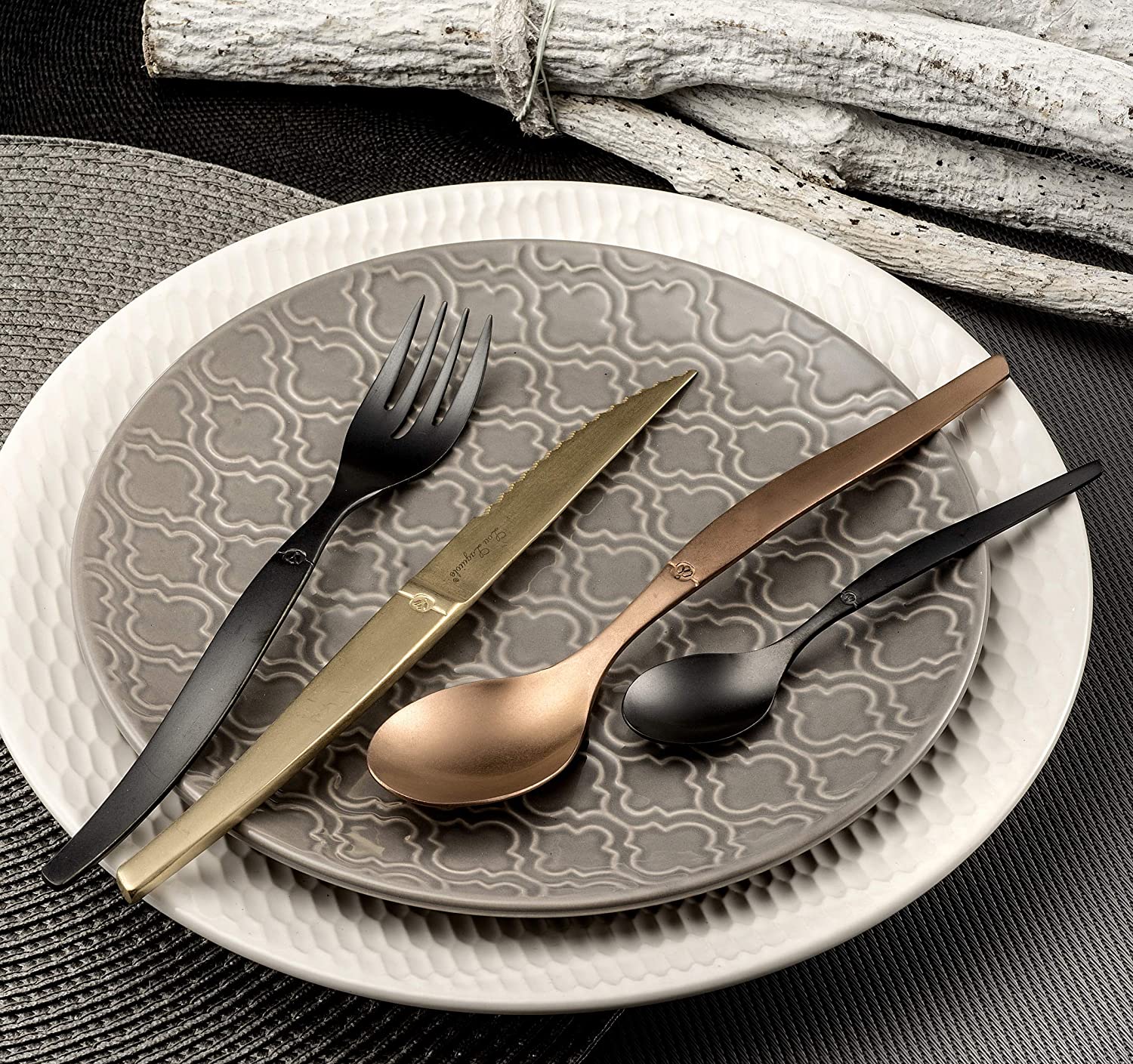 Lou Laguiole Jet Bestickset 16 delar stonewash champagne - Azalea Home