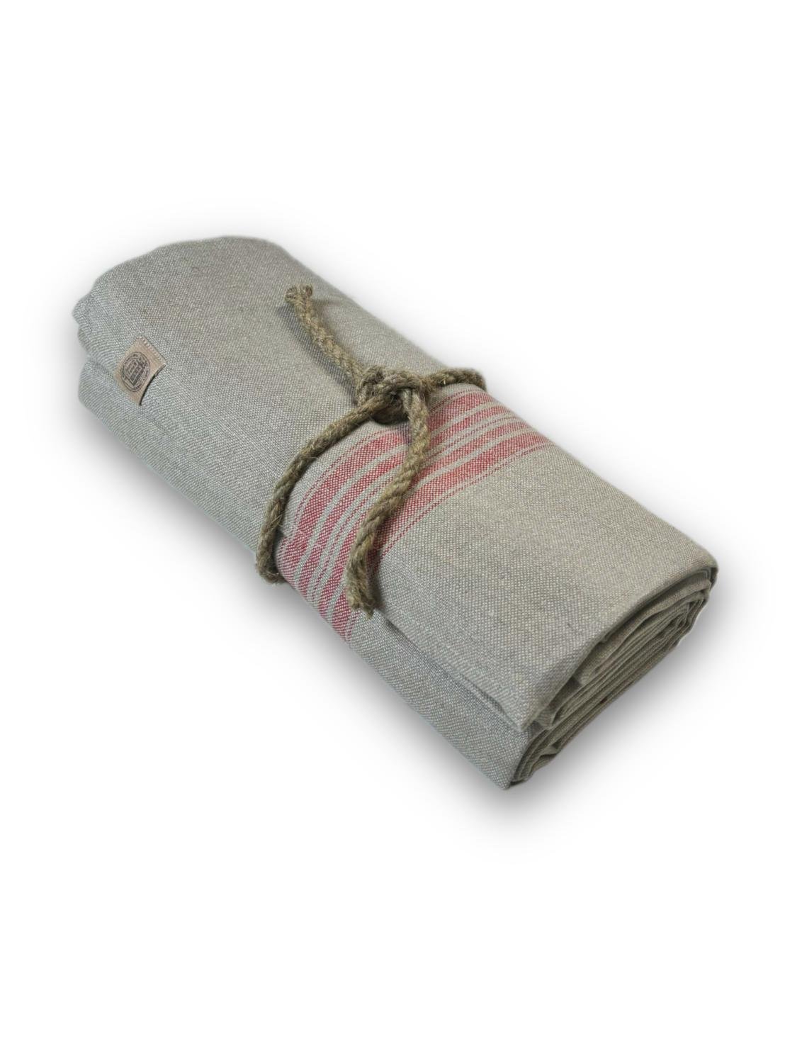 Lovely Linen HERITAGE Duk 145X300, Beige / röd - Azalea Home