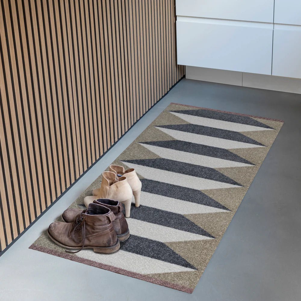 Mette Ditmer ACCORDION Allround Gångmatta 70x150, Sand - Azalea Home