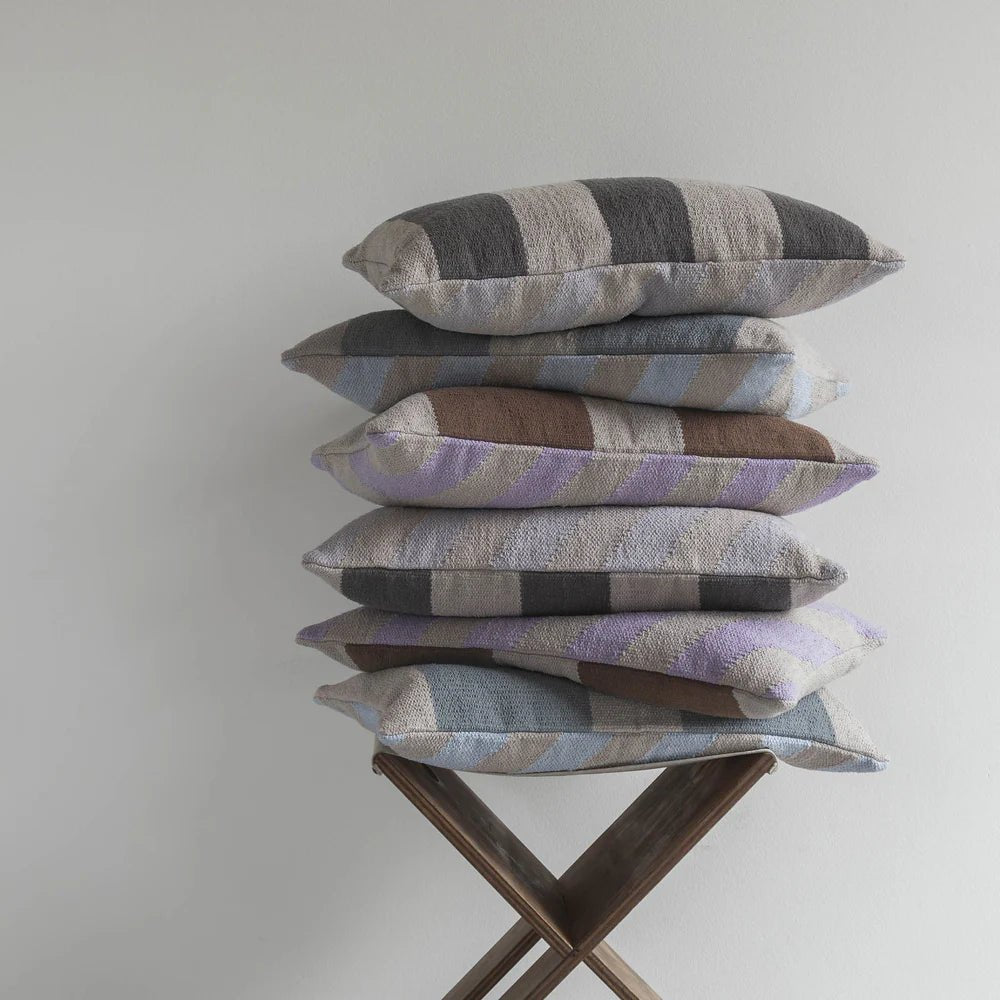 Mette Ditmer ACROSS Kuddfodral 40x60, Ljus lila - Azalea Home