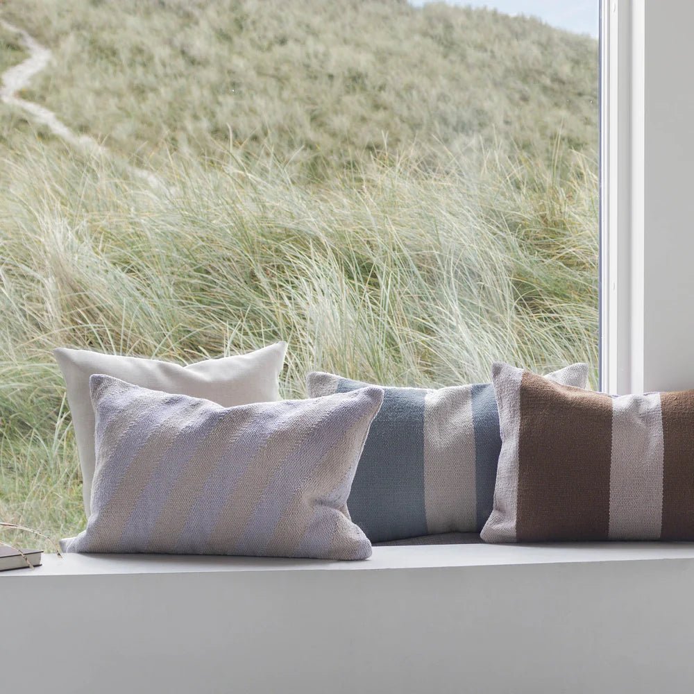 Mette Ditmer ACROSS Kuddfodral 40x60, Ljus lila - Azalea Home
