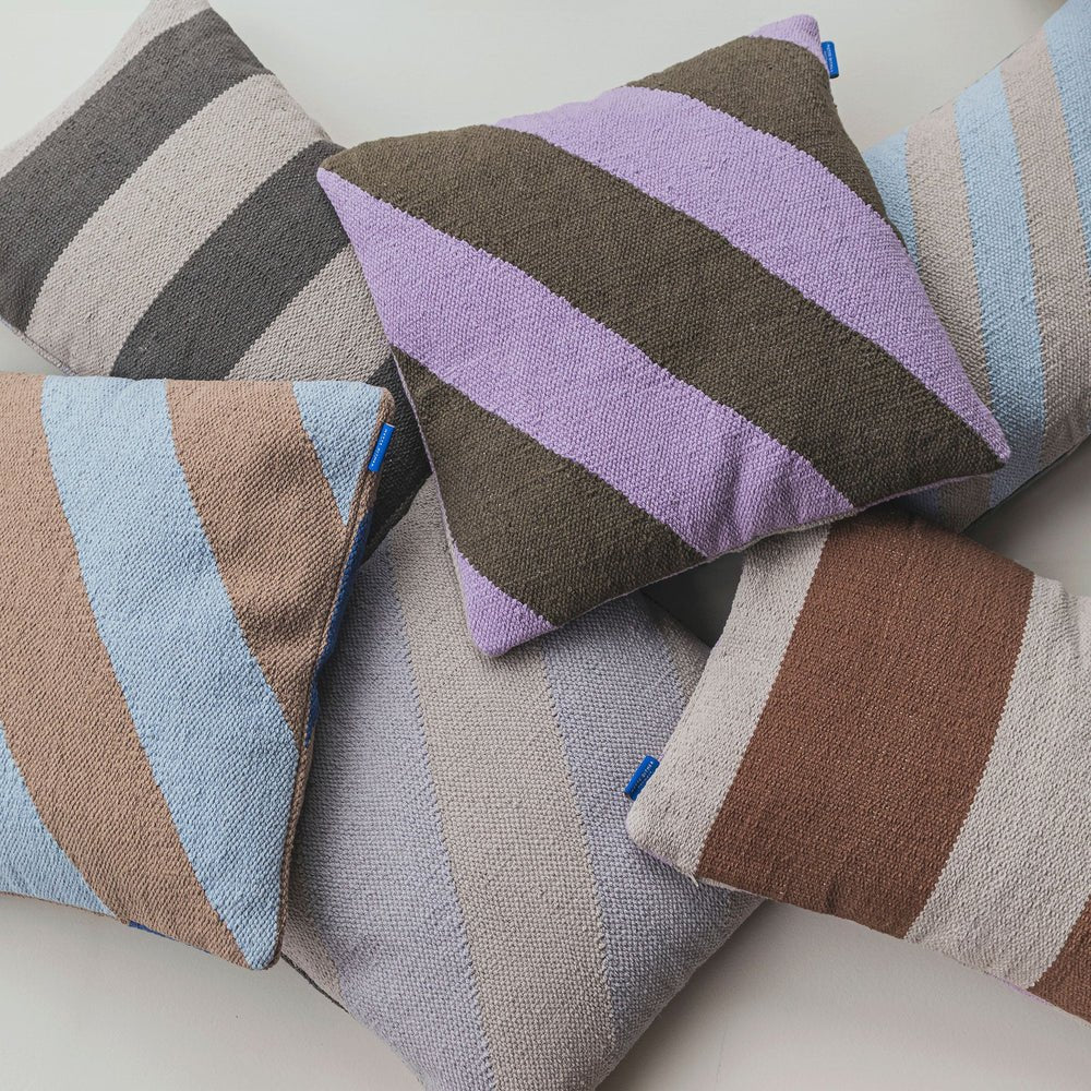 Mette Ditmer ACROSS Kuddfodral 50x50, Ljus lila - Azalea Home
