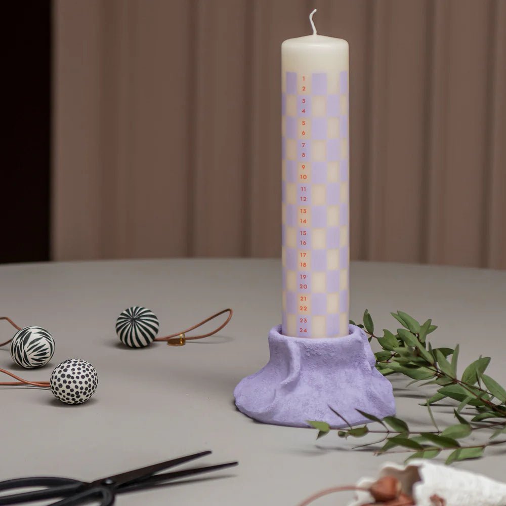Mette Ditmer ART PIECE Blockljusstake, Ljus lila - Azalea Home
