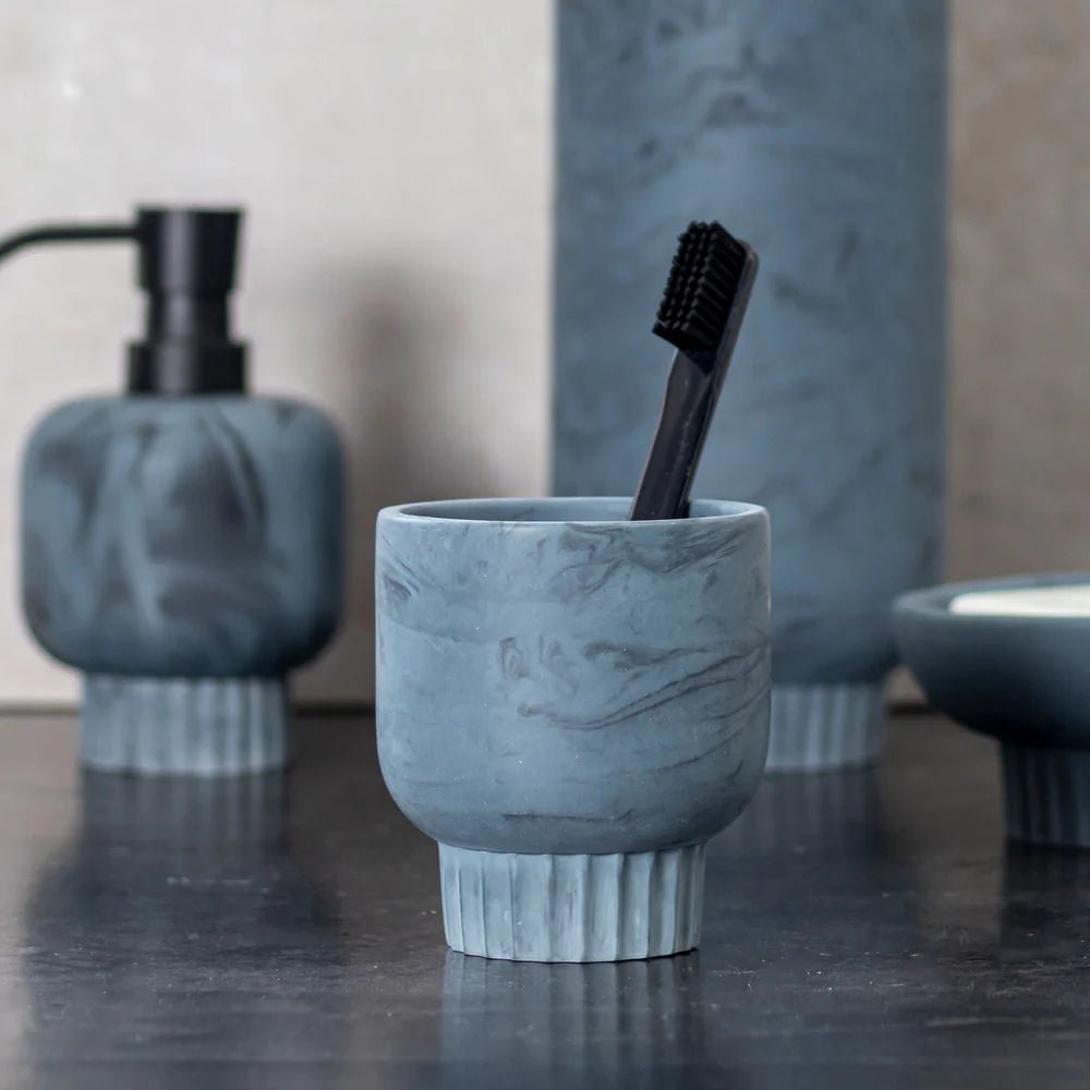 Mette Ditmer ATTITUDE Tandborstmugg, Slate blue - Azalea Home