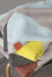 Mette Ditmer DIAGONAL Badhandduk 70x133, Gul - Azalea Home