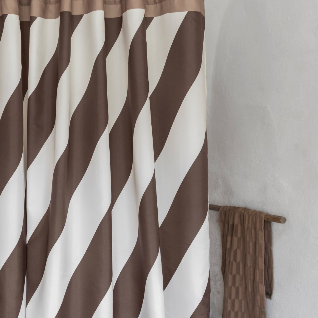 Mette Ditmer DIAGONAL Duschdraperi 150x200, Chocolate - Azalea Home