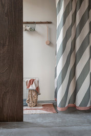 Mette Ditmer DIAGONAL Duschdraperi 150x200, Dark olive - Azalea Home