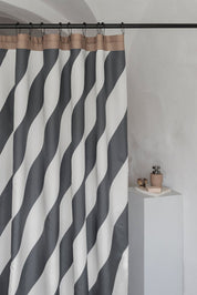 Mette Ditmer DIAGONAL Duschdraperi 150x200, Mörkgrå - Azalea Home