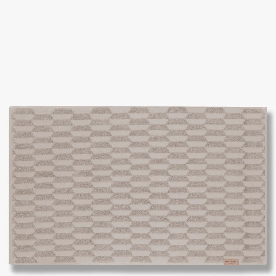 Mette Ditmer GEO Badrumsmatta 50x80, Sand - Azalea Home