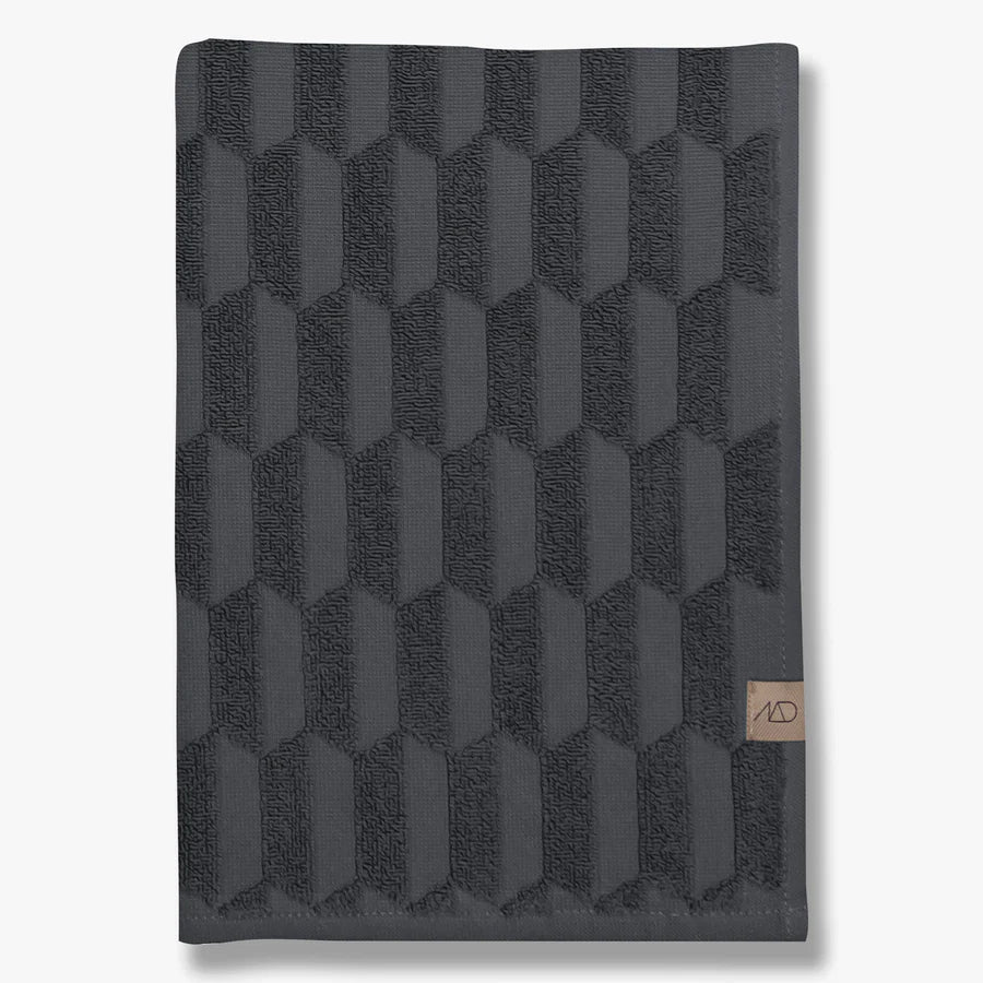 Mette Ditmer GEO Handduk 50x95, Antracit - Azalea Home