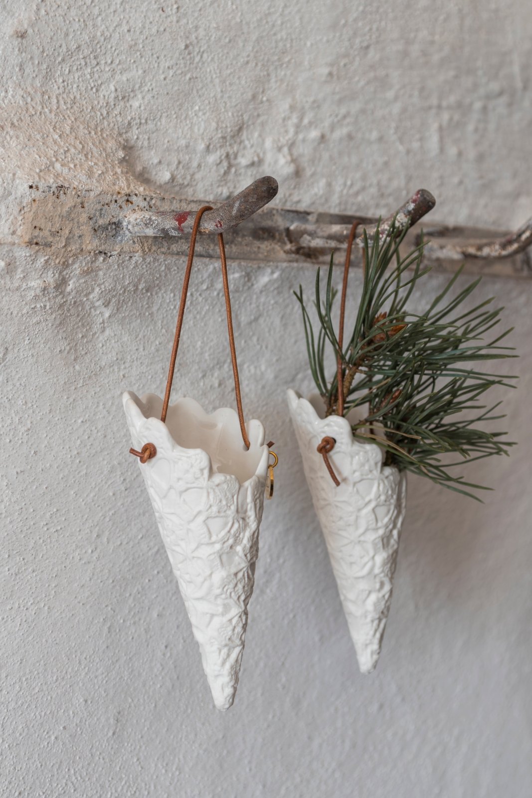 Mette Ditmer LACE Cones Julhänge 2 - pack, Off - white - Azalea Home