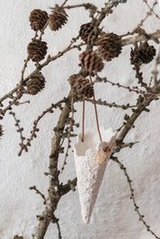 Mette Ditmer LACE Cones Julhänge 2 - pack, Off - white - Azalea Home