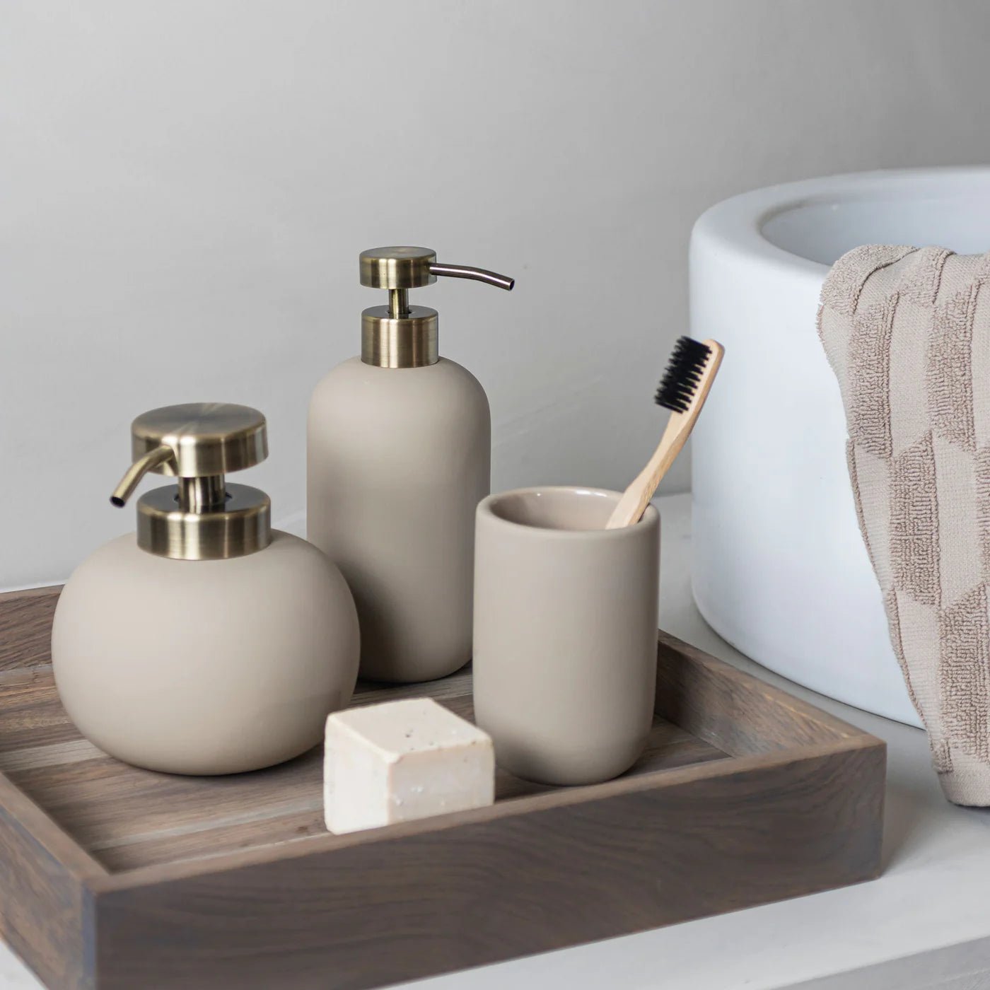 Mette Ditmer LOTUS Toalettborste, Sand - Azalea Home