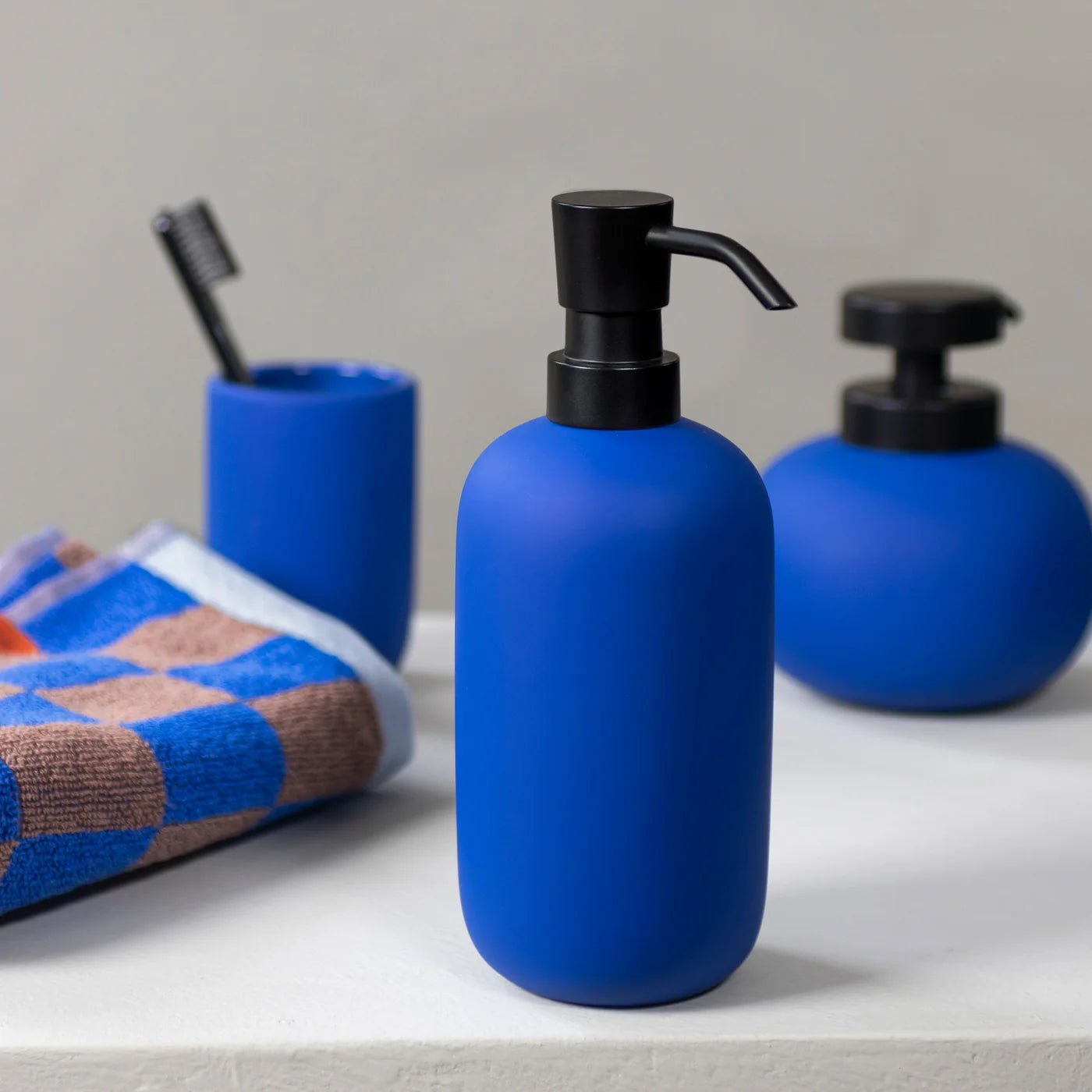 Mette Ditmer LOTUS Tvålpump, Kobolt - Azalea Home
