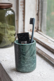 Mette Ditmer MARBLE Tandborstmugg, Dark forest - Azalea Home