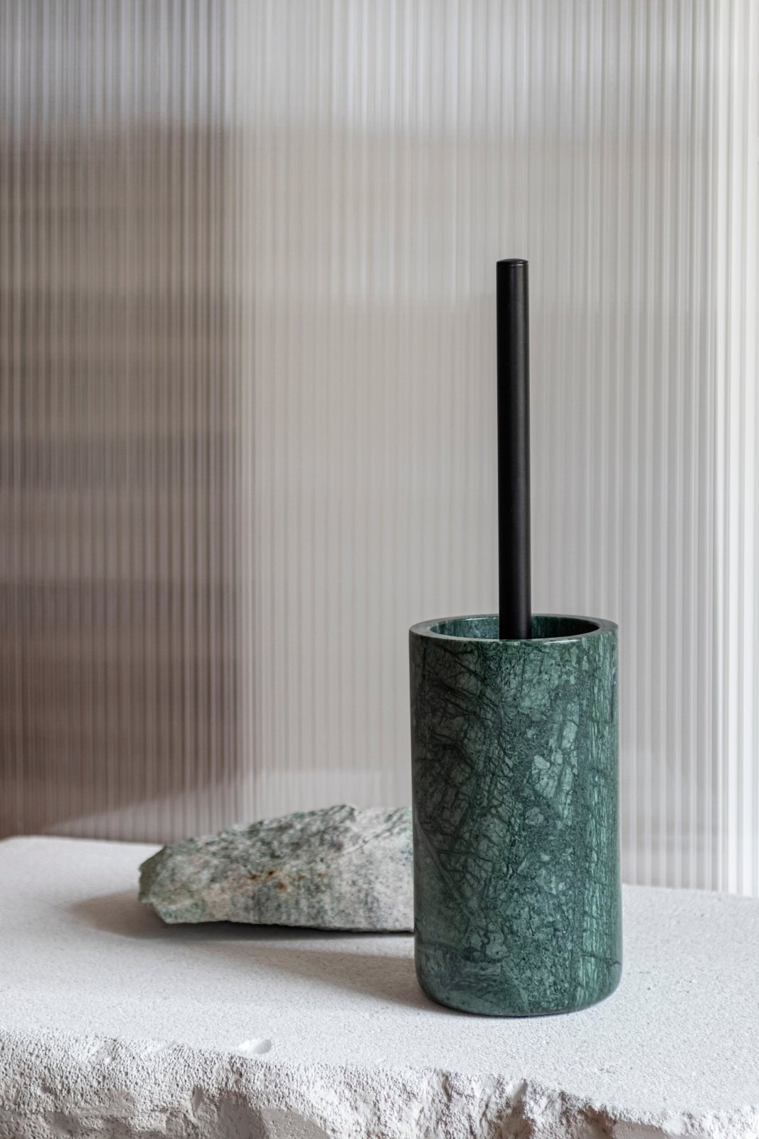 Mette Ditmer MARBLE Toalettborste, Dark forest - Azalea Home