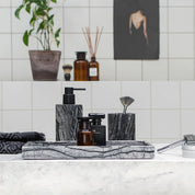 Mette Ditmer MARBLE Tvålpump, Svart/grå - Azalea Home