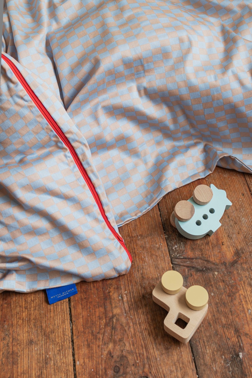 Mette Ditmer MINI Bäddset Junior, Ljusblå / Tan - Azalea Home