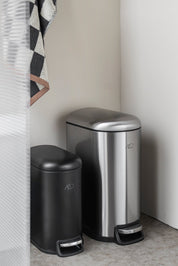 Mette Ditmer MINI - WALTHER Pedalhink 5L, Svart - Azalea Home