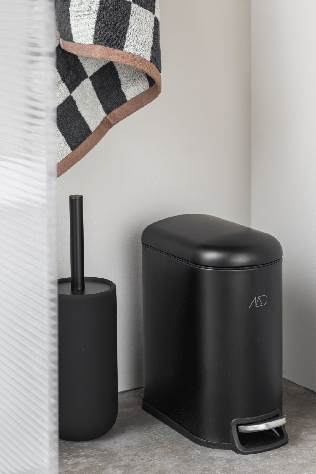 Mette Ditmer MINI - WALTHER Pedalhink 5L, Svart - Azalea Home