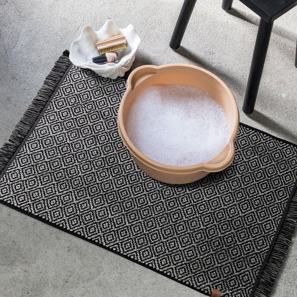 Mette Ditmer MOROCCO Badrumsmatta 50x80, Svart/vit - Azalea Home