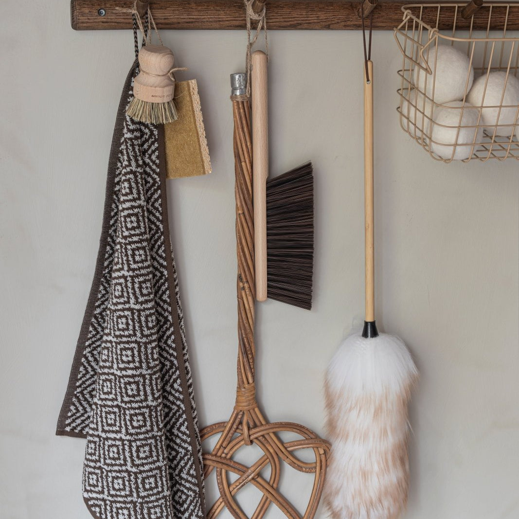 Mette Ditmer ROOTS Klädhängare, Dark oiled - Azalea Home