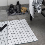 Mette Ditmer TILE STONE Badrumsmatta 50x80, Svart - Azalea Home