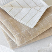 Mette Ditmer TILE STONE Handduk 50x100, Sand / Off - white - Azalea Home