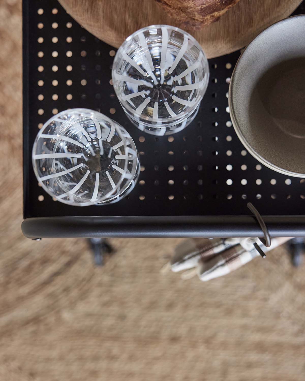 OYOY LIVING Maki Serveringsvagn, Svart - Azalea Home