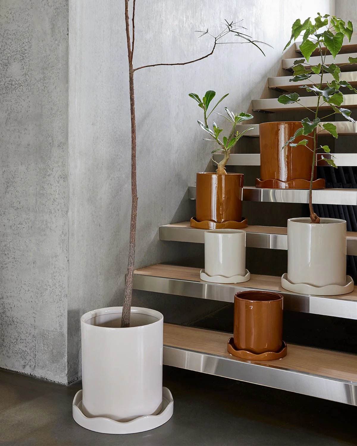 OYOY LIVING Nami Kruka med Fat Ø22cm, Vit - Azalea Home