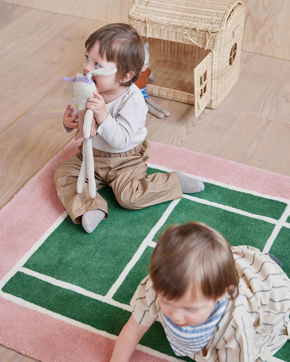 OYOY MINI Miew Rabbit Tennisdocka, Ljusbrun Melange - Azalea Home