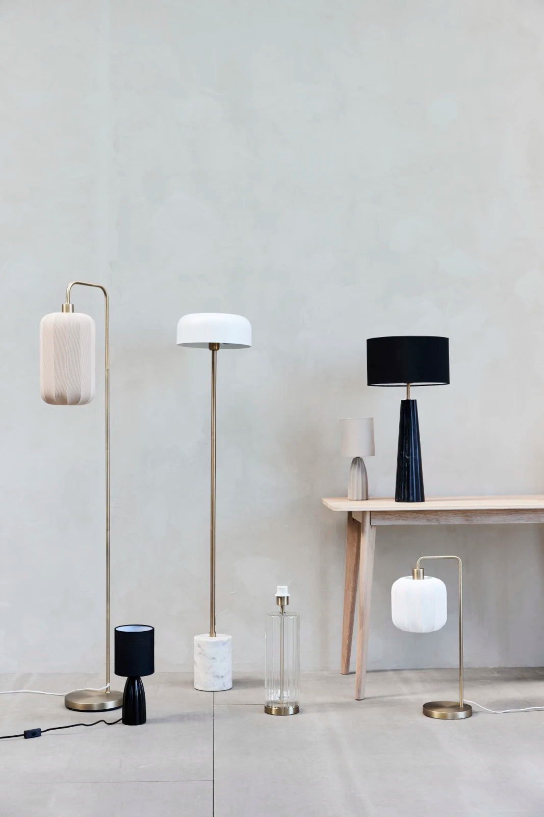 Sophie bordslampa H66cm marmor, Svart
