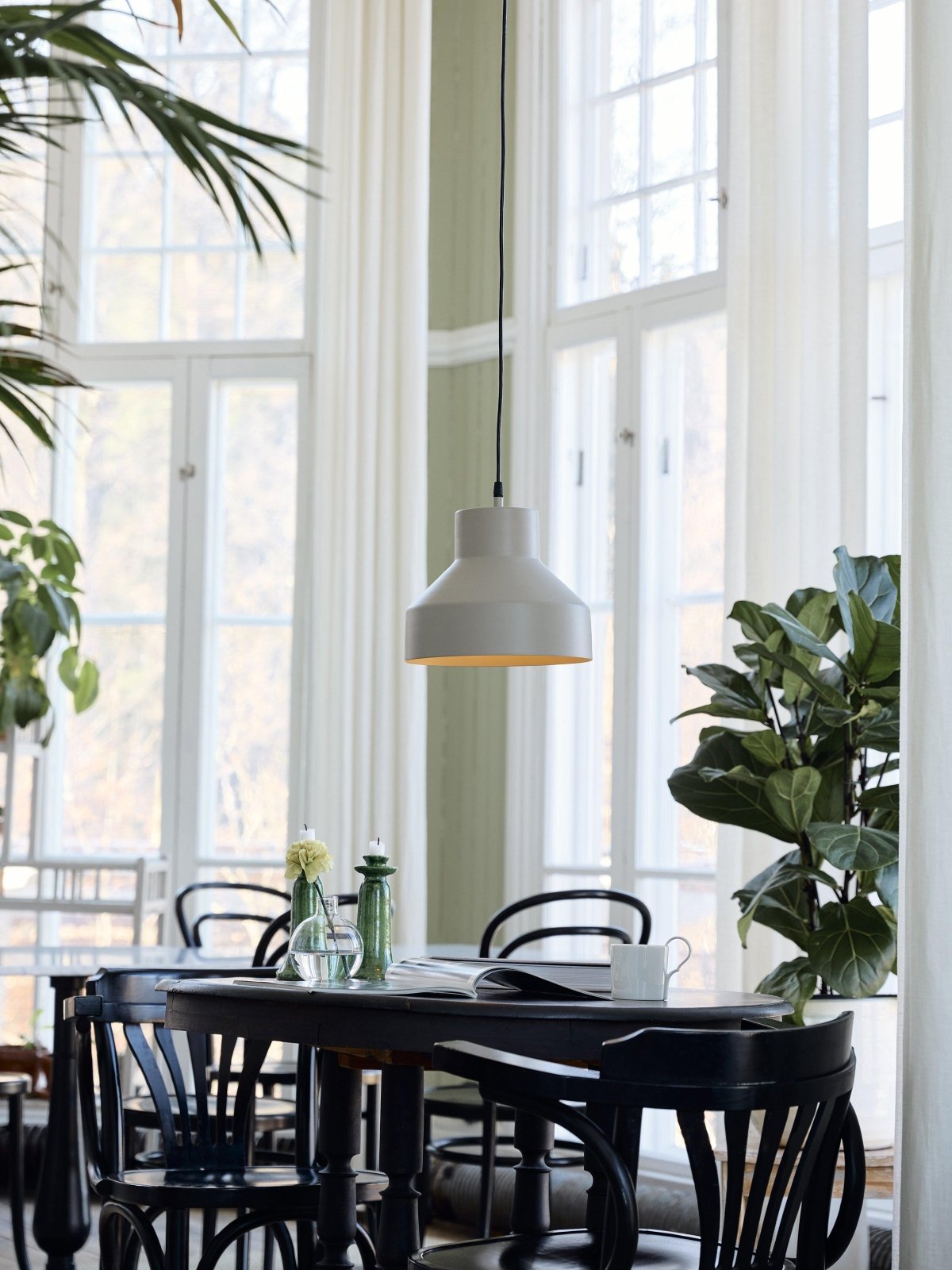 PR Home Solo taklampa Matt beige 26cm - Azalea Home