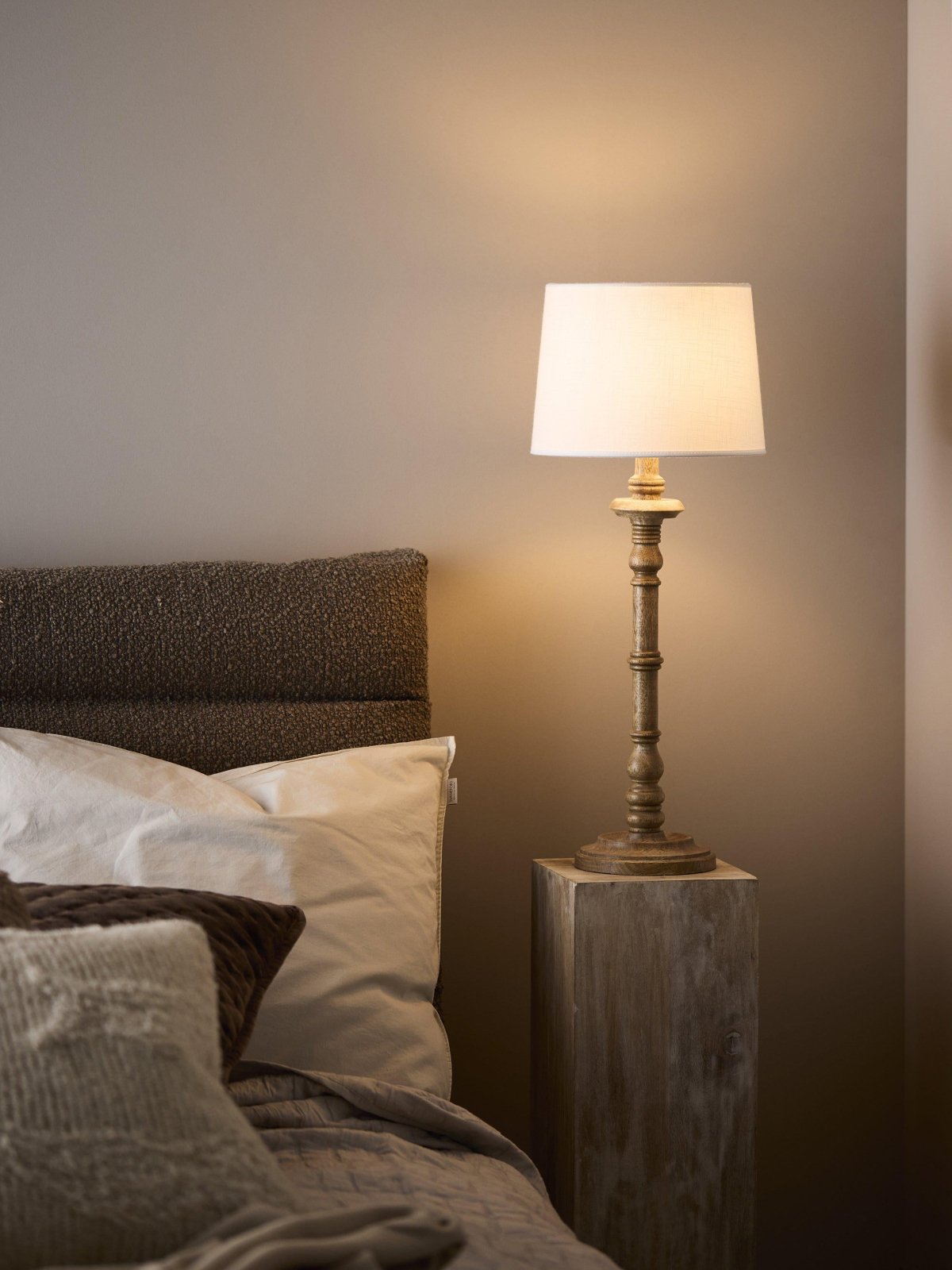 PR Home Twilight LED, 3 - steg E27 Glob 9,5cm 7W - Azalea Home