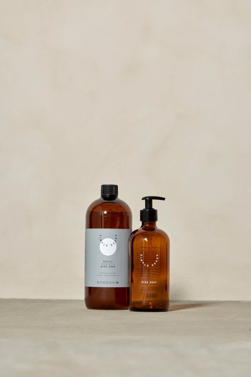 SIMPLE GOODS Diskmedelspump Glas 500 ml, Brun - Azalea Home