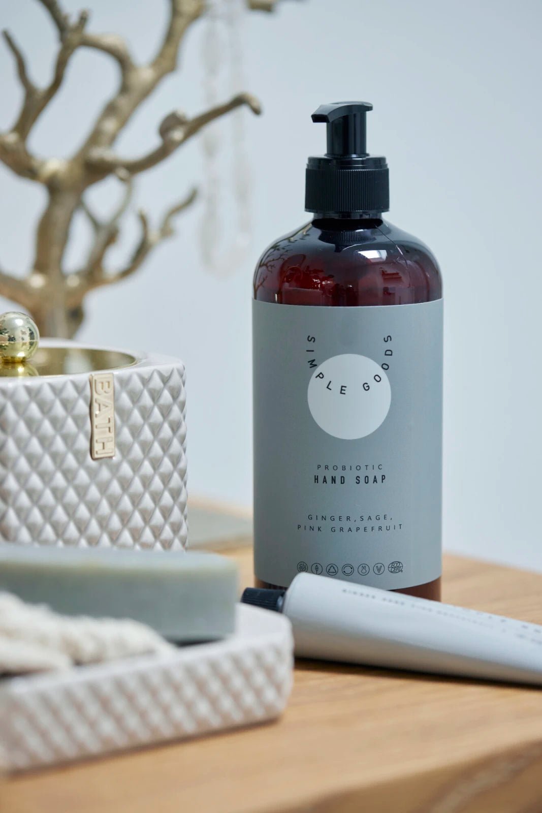 SIMPLE GOODS Handtvål Grapefruit Ginger Sage 450 ml - Azalea Home