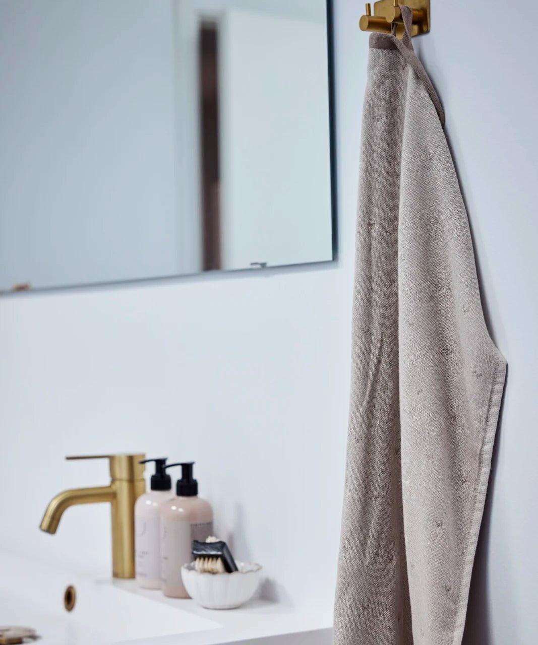 SIMPLE GOODS Terry Handduk 100x50, Taupe - Azalea Home
