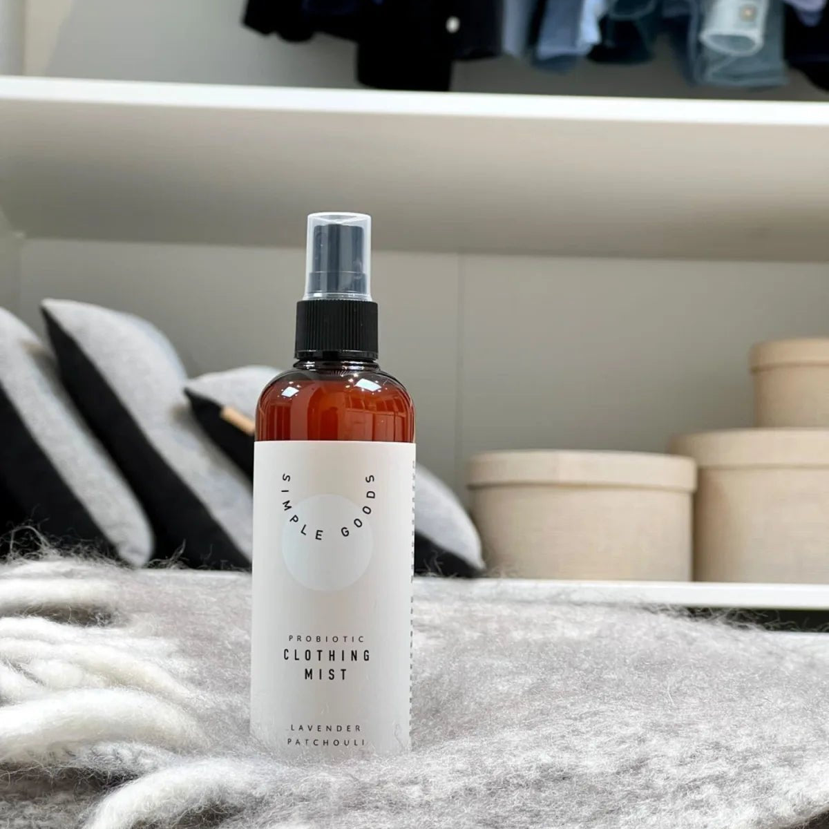 SIMPLE GOODS Textilspray Lavender Patchouli 150 ml - Azalea Home