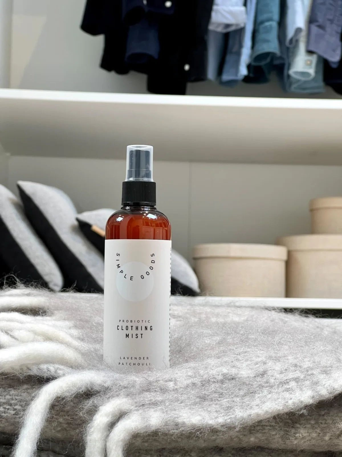 SIMPLE GOODS Textilspray Lavender Patchouli 150 ml - Azalea Home