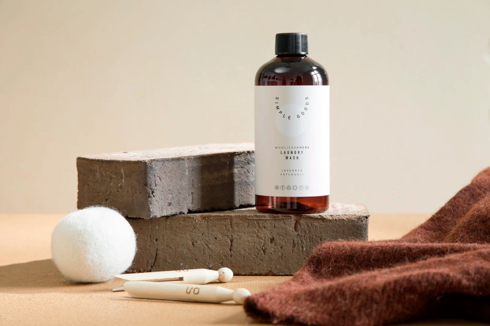 SIMPLE GOODS Tvättmedel Wool and Cashmere Lavender Patchouli 450 ml - Azalea Home