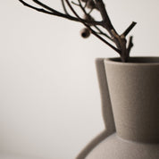 EDGE Vas, taupe